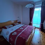 Al Podin Lägenhet
