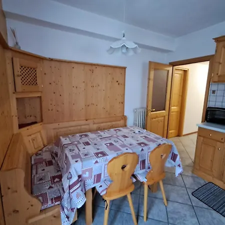 Al Podin Apartment *